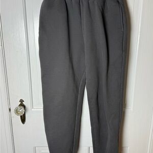 Comfrt Travel Essentials Unisex Sweat Pants. Size Small. Steel Grey.